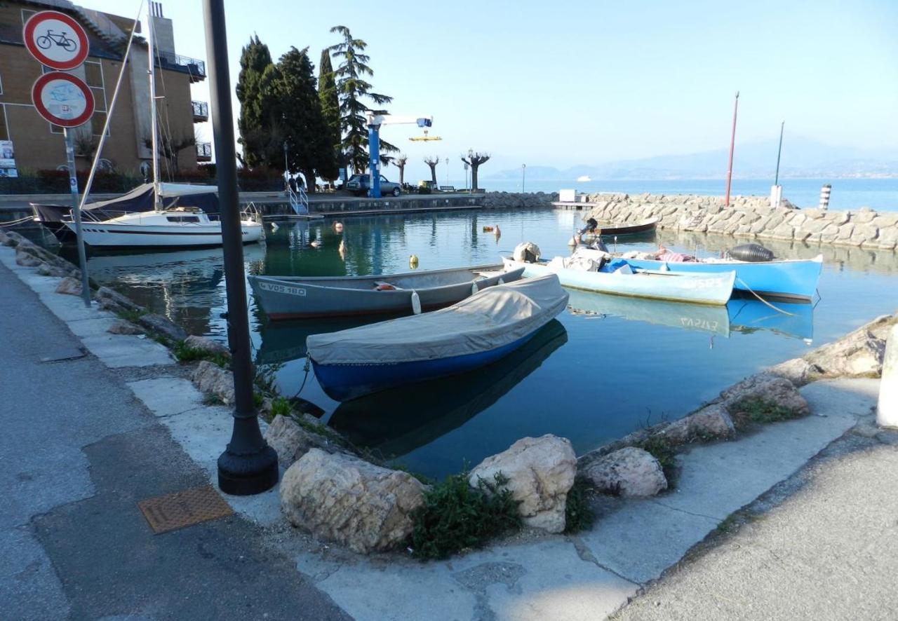 Al Girasole Apartment Peschiera del Garda Luaran gambar
